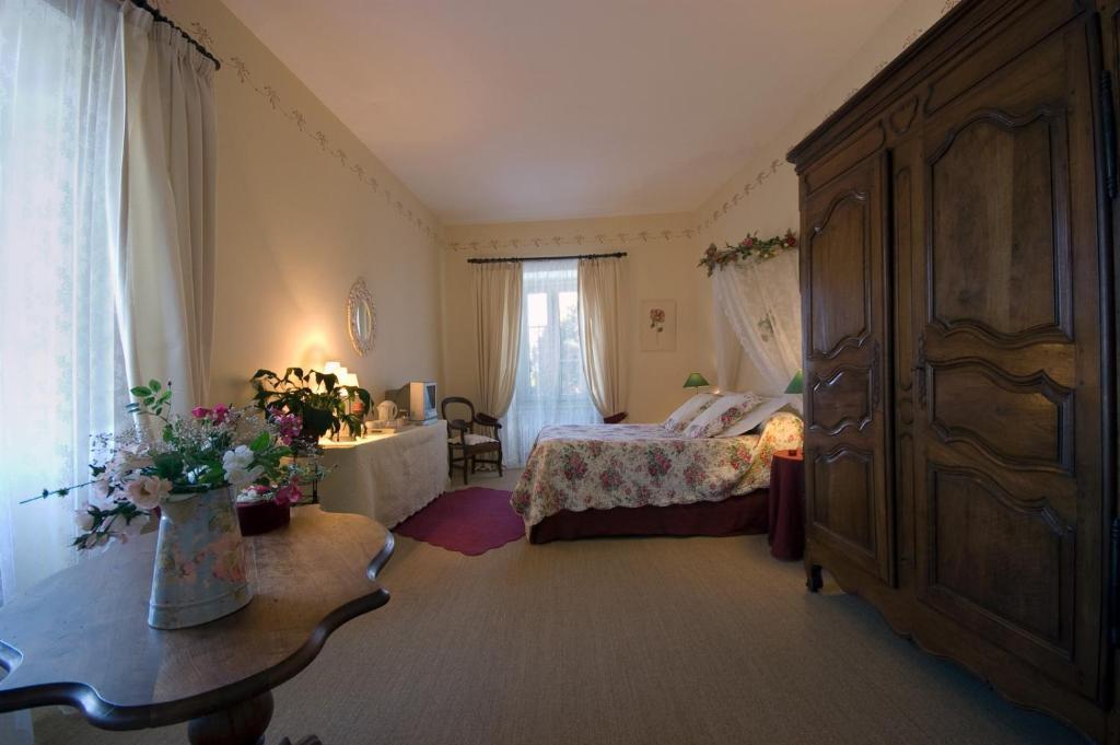 Hotel Le Castel du Mont Boisé Montboucher-sur-Jabron Camera foto