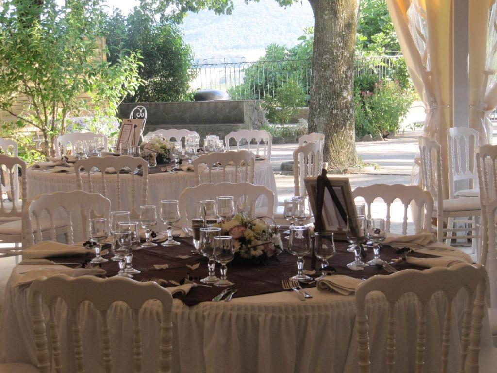 Hotel Le Castel du Mont Boisé Montboucher-sur-Jabron Esterno foto
