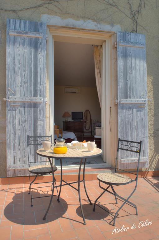 Hotel Le Castel du Mont Boisé Montboucher-sur-Jabron Esterno foto