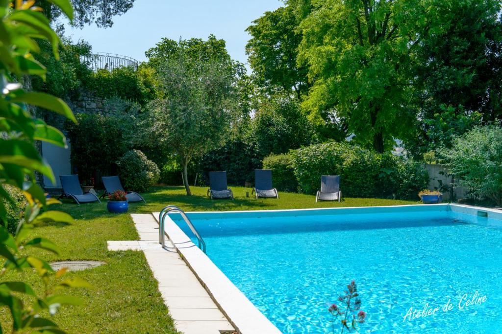 Hotel Le Castel du Mont Boisé Montboucher-sur-Jabron Esterno foto