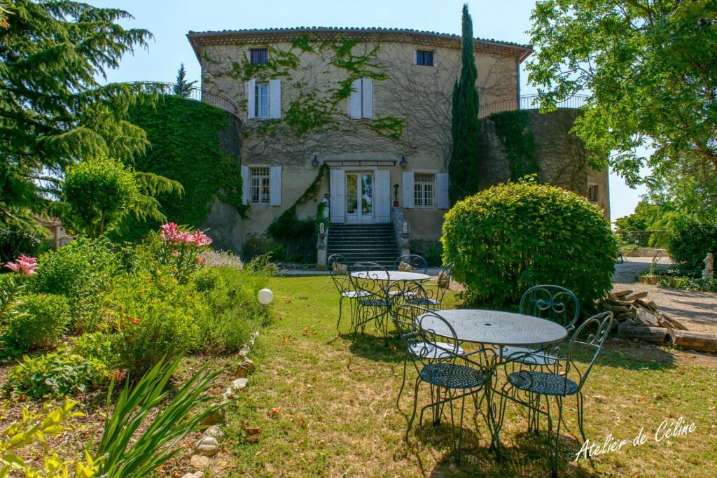Hotel Le Castel du Mont Boisé Montboucher-sur-Jabron Esterno foto