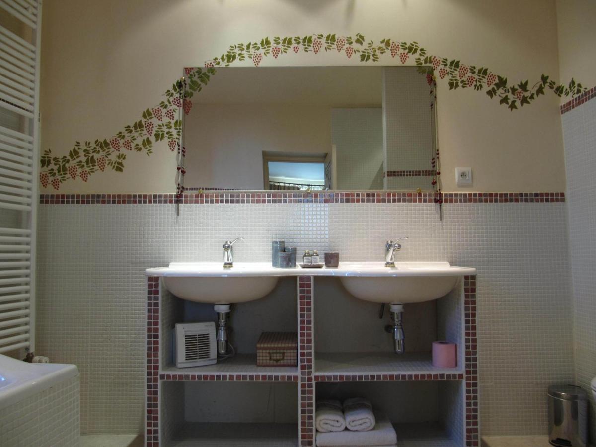 Hotel Le Castel du Mont Boisé Montboucher-sur-Jabron Esterno foto